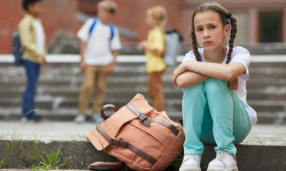 Ребенок не хочет играть с другими детьми